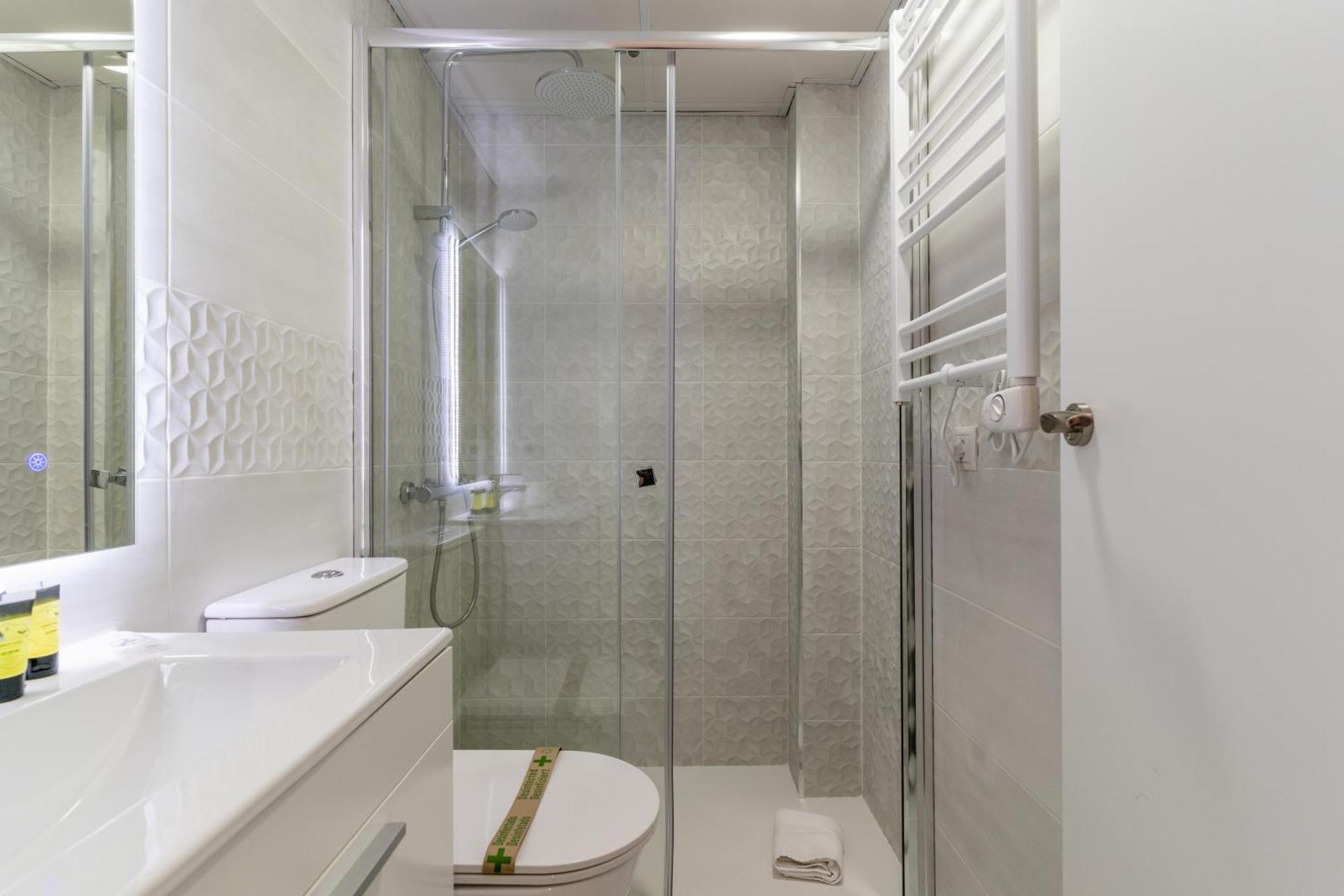 Modern Studio-1Bathroom-Chueca Madrid Exterior photo