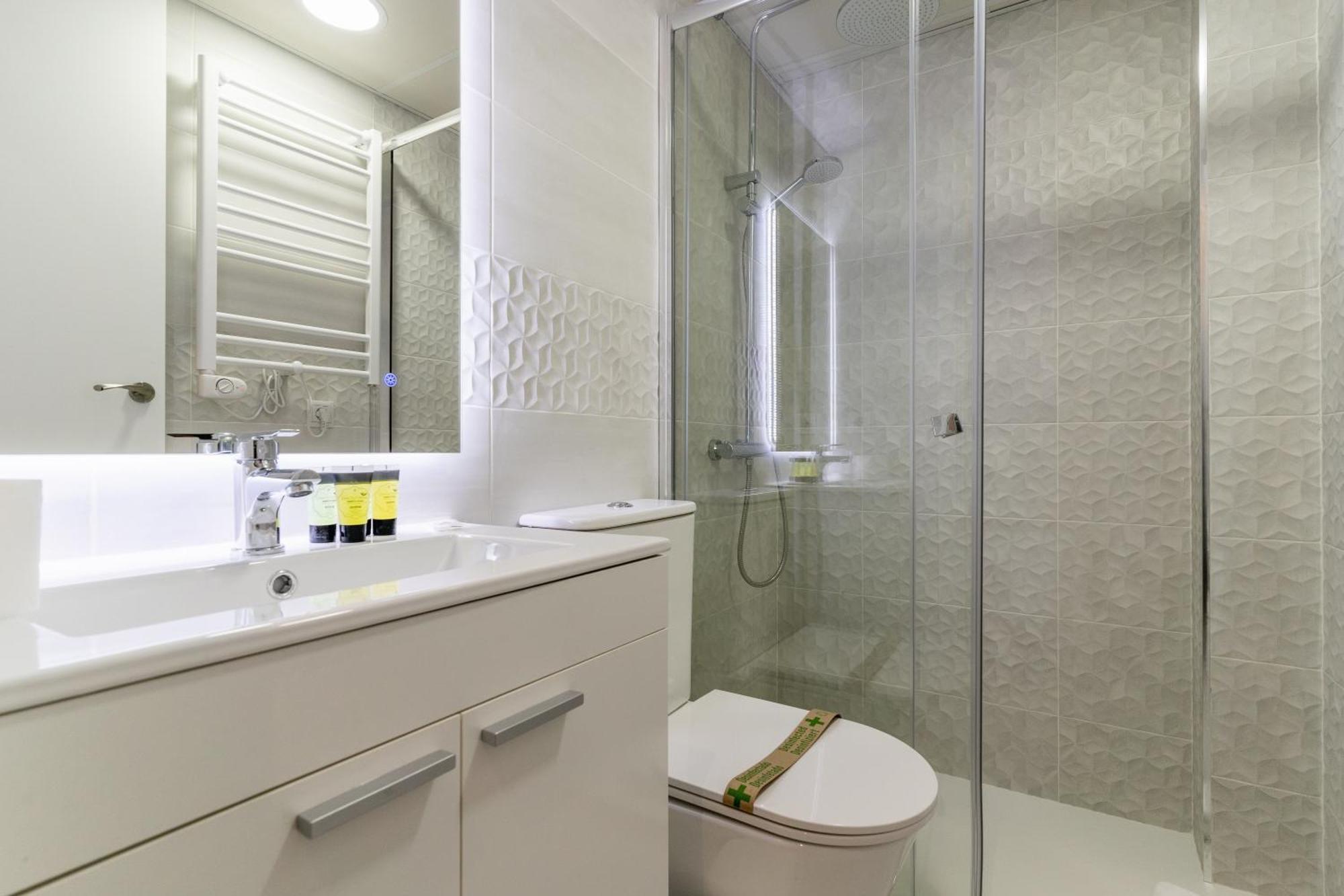 Modern Studio-1Bathroom-Chueca Madrid Exterior photo
